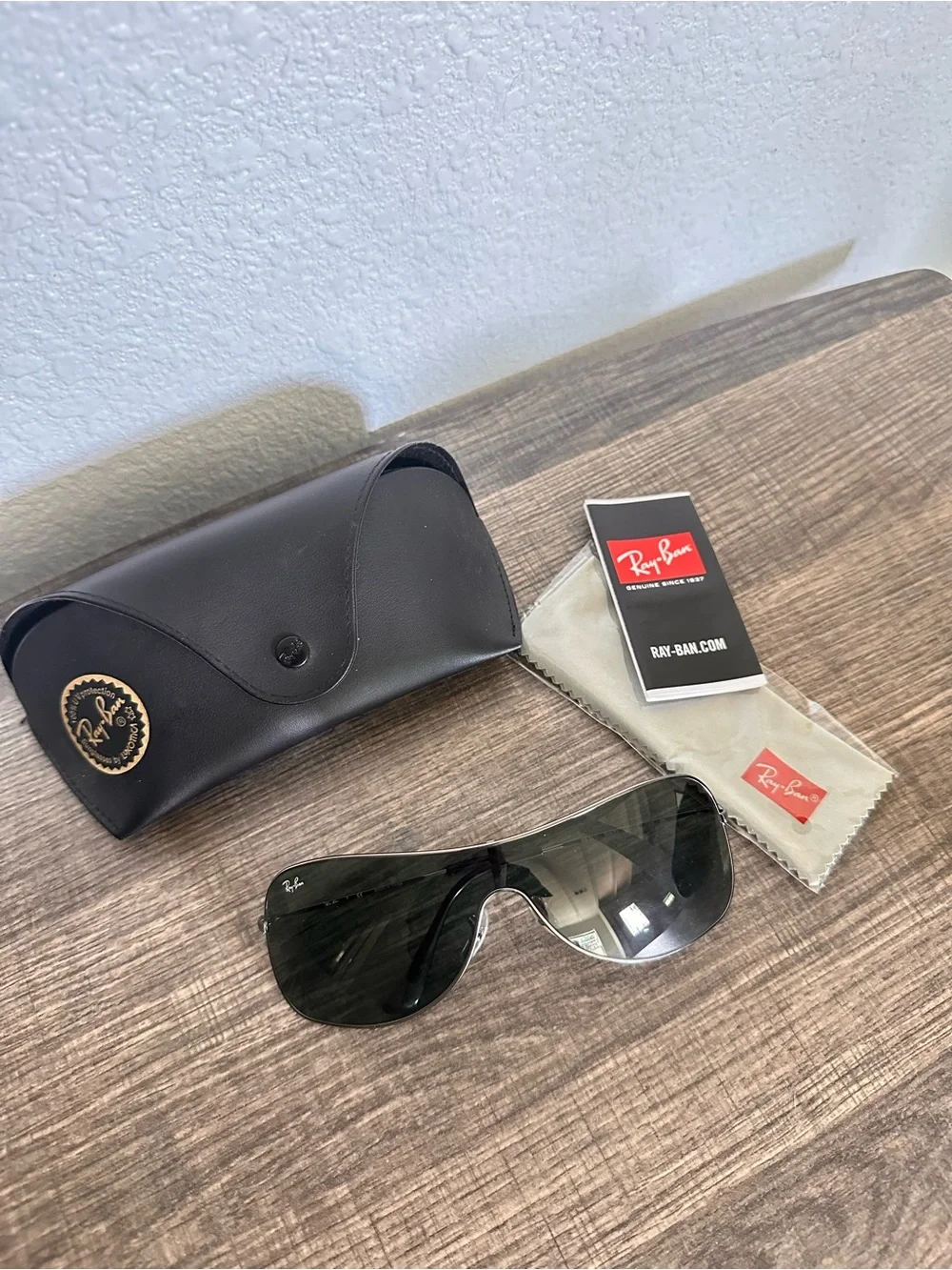 Ray-Ban Shield Sunglasses RB3211 Men’s Large- perfect condition!
